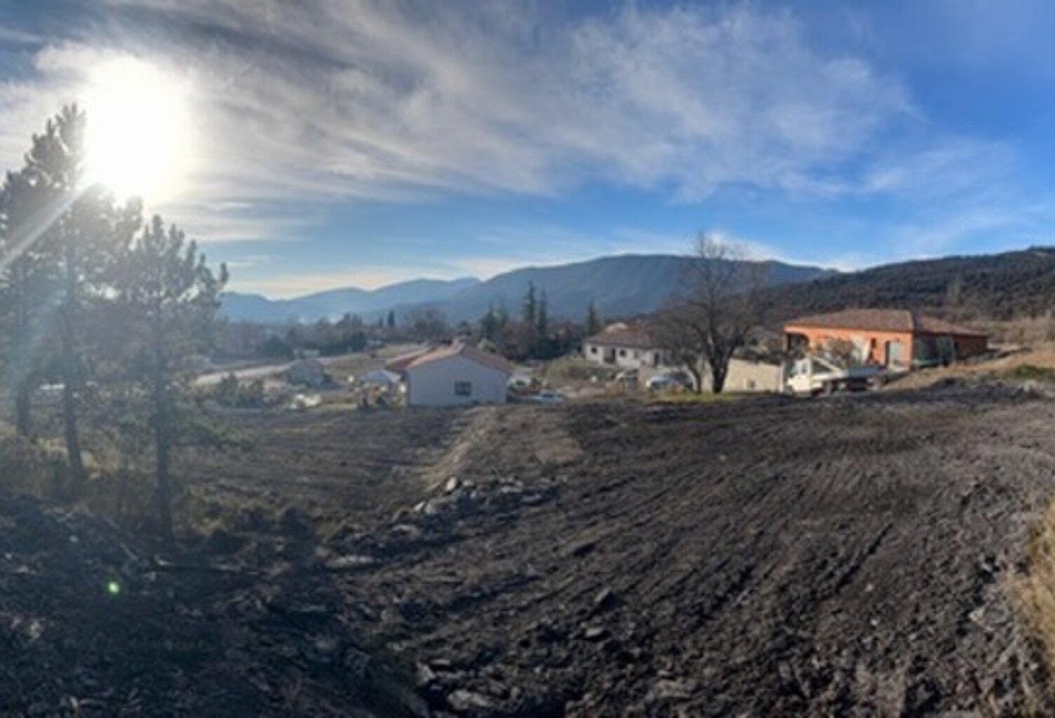 A vendre DERNIER TERRAIN viabilisé de 2703m² au Brusquet (04420) — photo 1