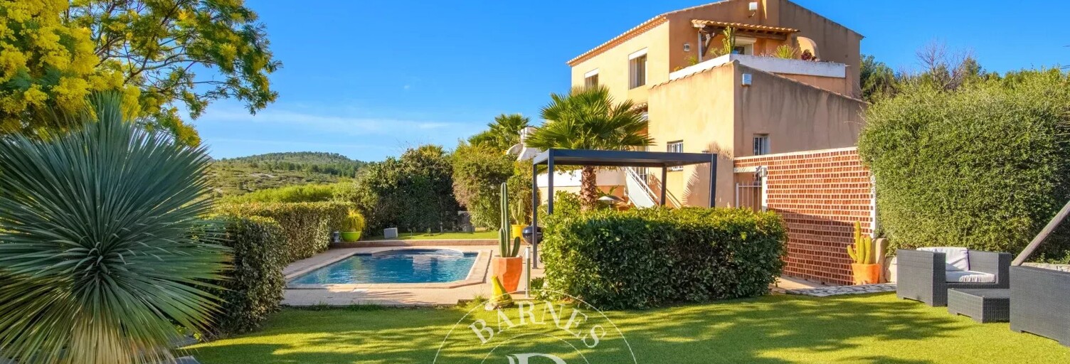 Maison 6 Pièces 223 m² à vendre à Cassis (13260)