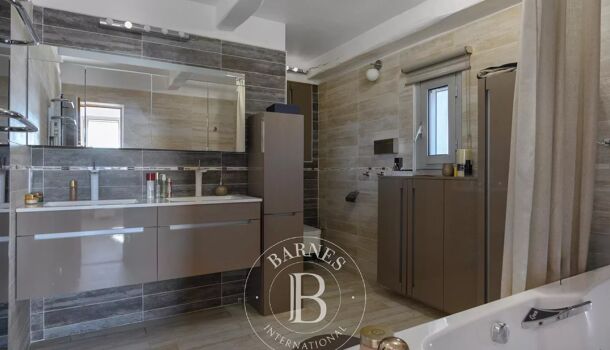 Villa / Maison 6 pièces  à vendre Cassis 13260