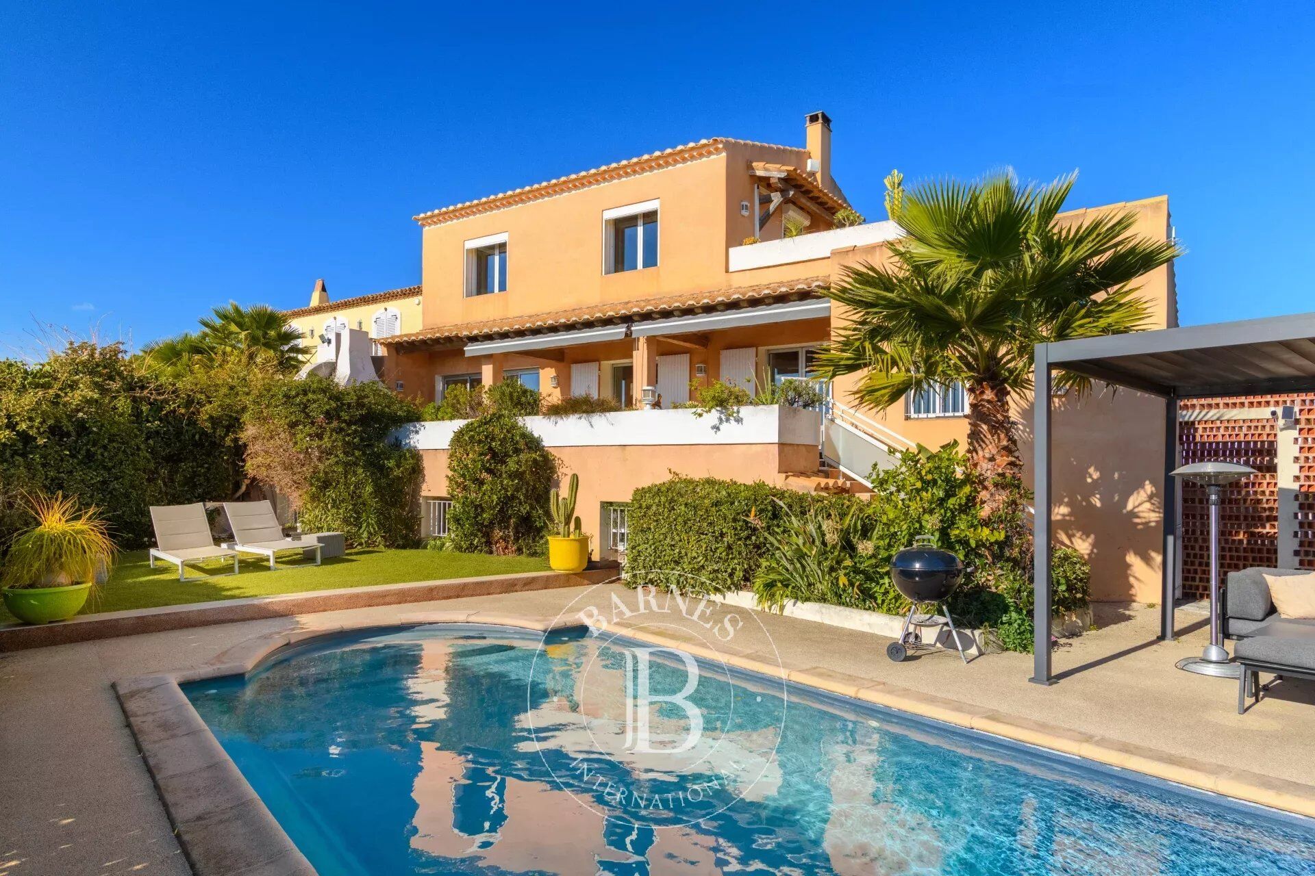 Villa / Maison  T6 à vendre Cassis 13260