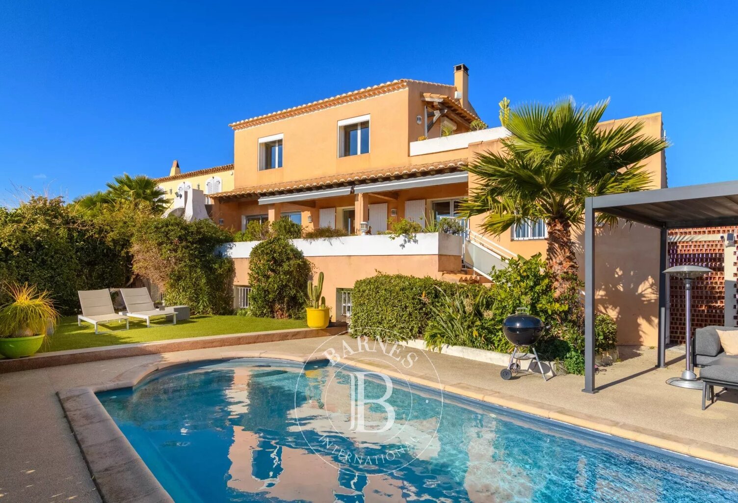 VENTE - CASSIS - MAISON MEDITERRANÉENNE - VUE MER ET COLLINES - — photo 1