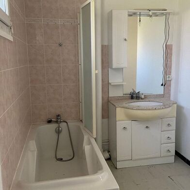 Appartement 4 pièces 87900 €