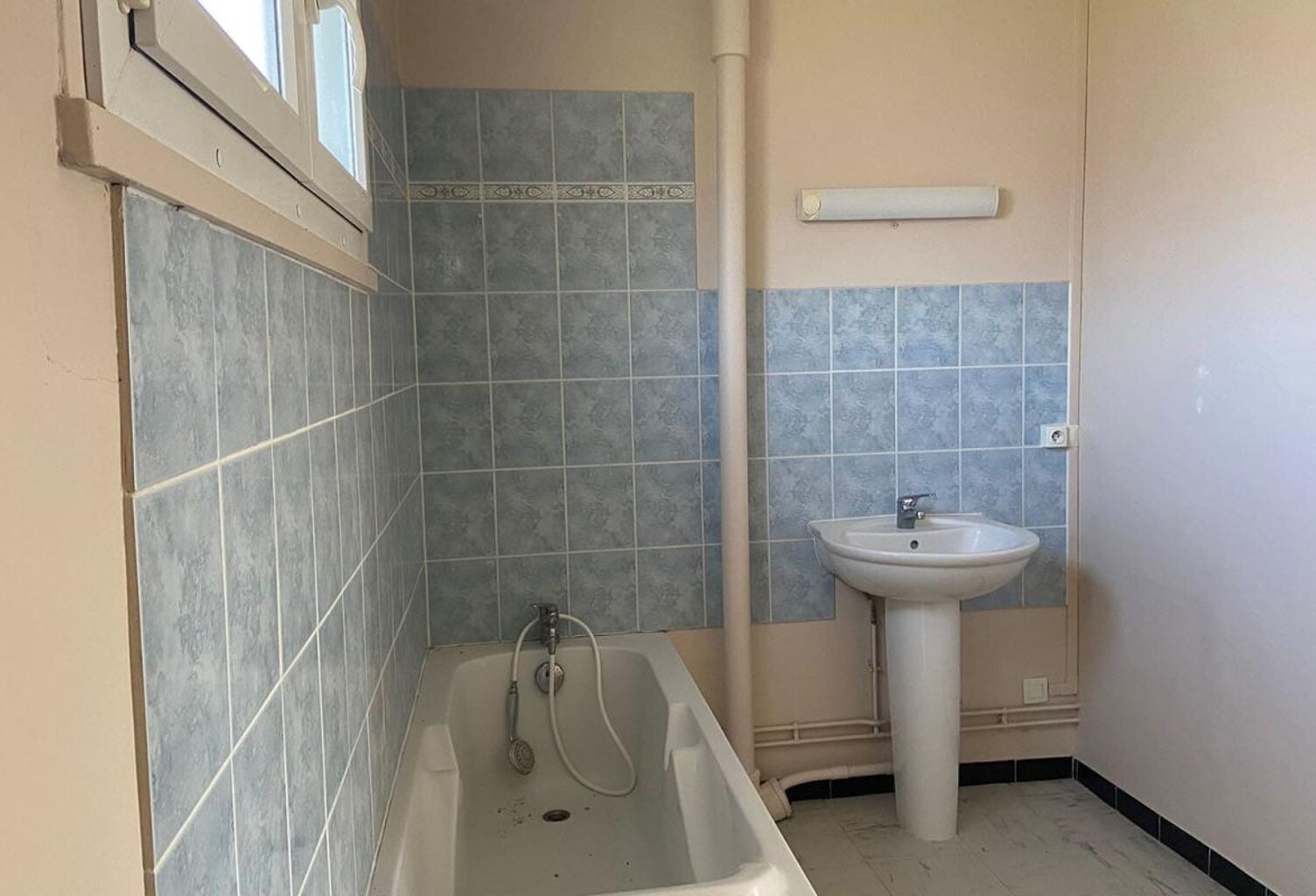APPARTEMENT 4 PIÈCES – 83 M² À PARON — photo 1