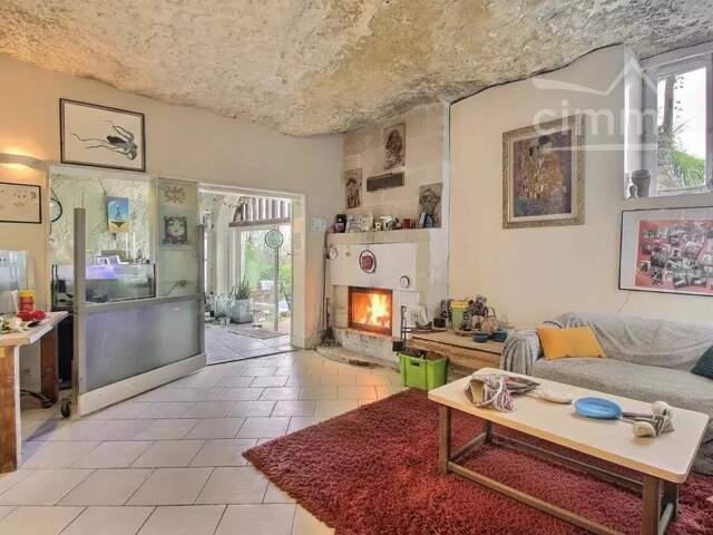 Maison troglodyte 4p 132m² Luynes — photo du bien