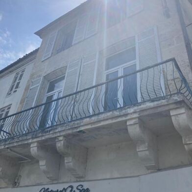 Appartement 2 pièces 561 €
