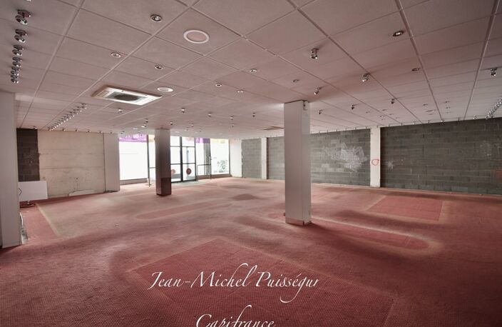 Local Commercial de 260m2 à Vendre Hyper-centre de SAINT GAUDENS (31) — photo 2