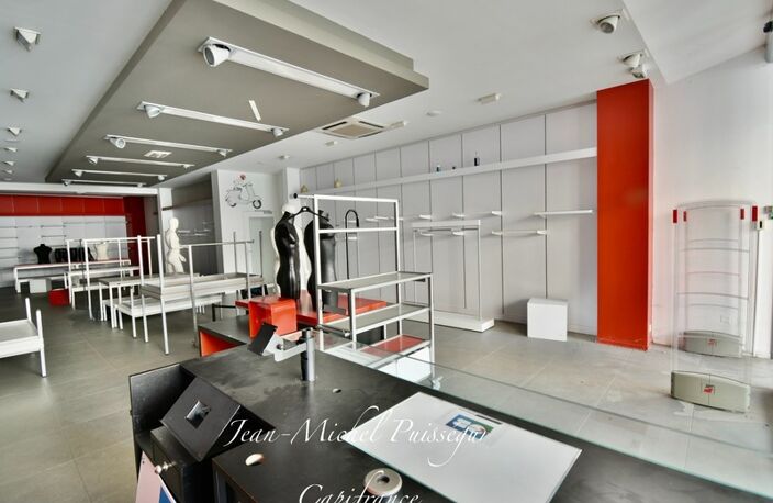 Local Commercial 210m2 à Vendre Centre-ville de SAINT GAUDENS (31) — photo 2
