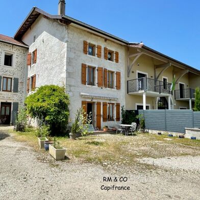 Maison 5 pièces 595000 €