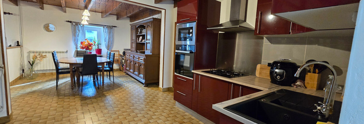 Maison 5 Pièces 102 m² à vendre à Marcols-les-Eaux (07190)