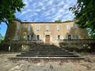 Dpt Gard (30), à vendre dans le Gard, propriété viticole en AOP Côtes du Rhône sur 25 hectares avec Château du XVème siècle — photo 2
