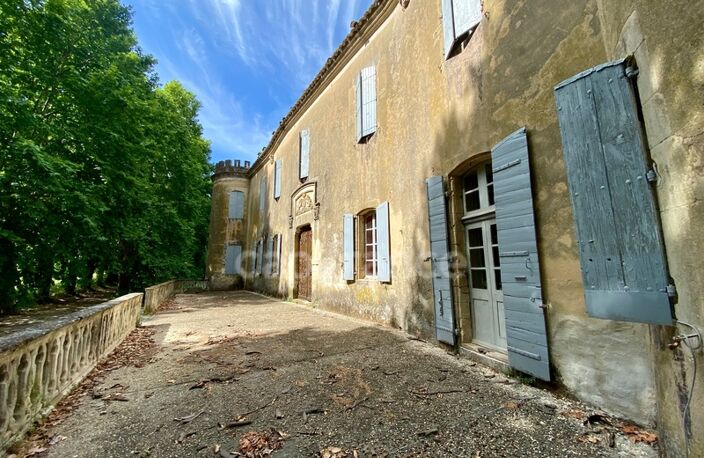 Dpt Gard (30), à vendre dans le Gard, propriété viticole en AOP Côtes du Rhône sur 25 hectares avec Château du XVème siècle — photo 3