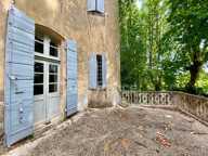 Dpt Gard (30), à vendre dans le Gard, propriété viticole en AOP Côtes du Rhône sur 25 hectares avec Château du XVème siècle — photo 4