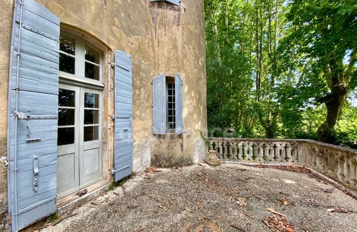 Dpt Gard (30), à vendre dans le Gard, propriété viticole en AOP Côtes du Rhône sur 25 hectares avec Château du XVème siècle — photo 4