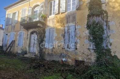 Appartement 8 pièces 99000 €