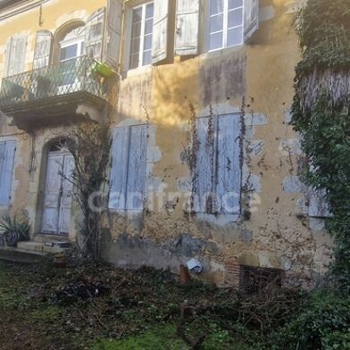 Appartement 8 pièces 99000 €