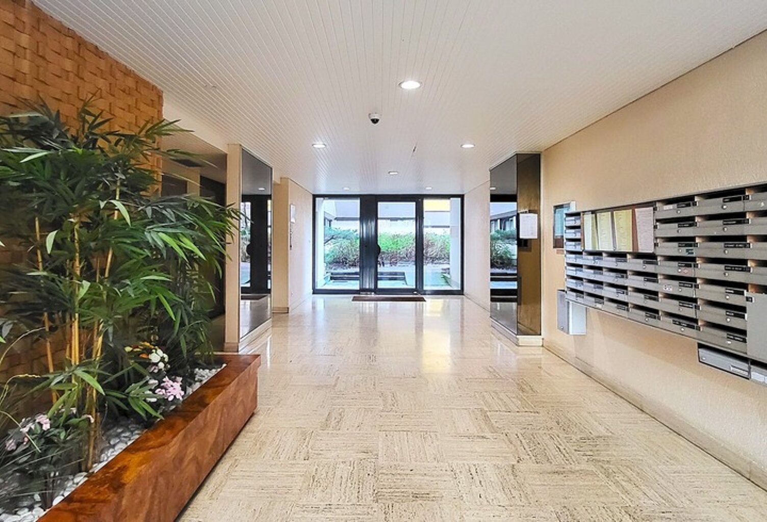 Appartement à vendre 4 pièces Rue des Pyrénées PARIS 20EME ARRONDISSEMENT (75) — photo 1