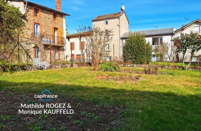 Ancienne auberge à réinventer en maison de famille - Augerolles (63) — photo 5