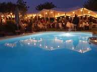 Domaine dans le Luberon - 2,6 ha - 1100 m2  - à vocation de tourisme de luxe et événementiel — photo 4