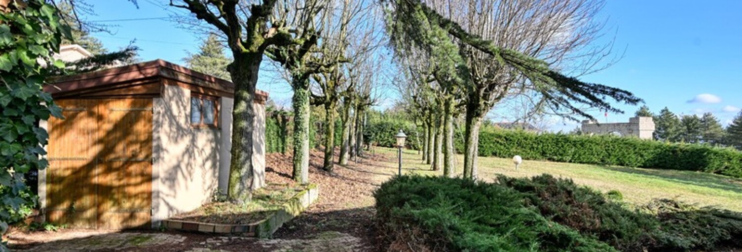 Terrain  351 m² à vendre à Vaugneray (69670)