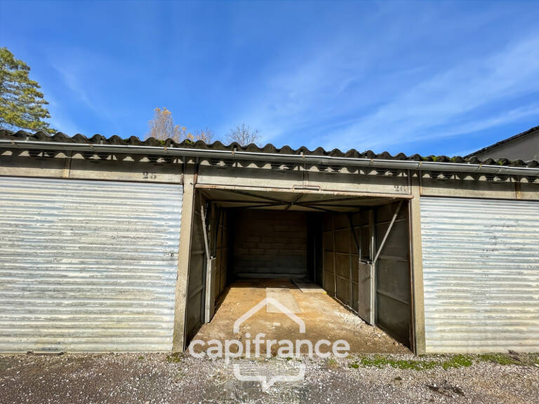 Garage 13000€ – Secteur Boulevard de l’Université / Rue des Molidors – Dijon — photo 1