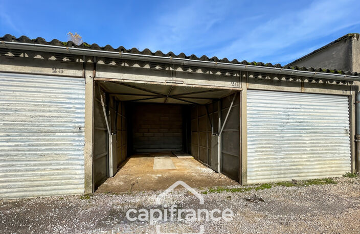 Garage 13000€ – Secteur Boulevard de l’Université / Rue des Molidors – Dijon — photo 4