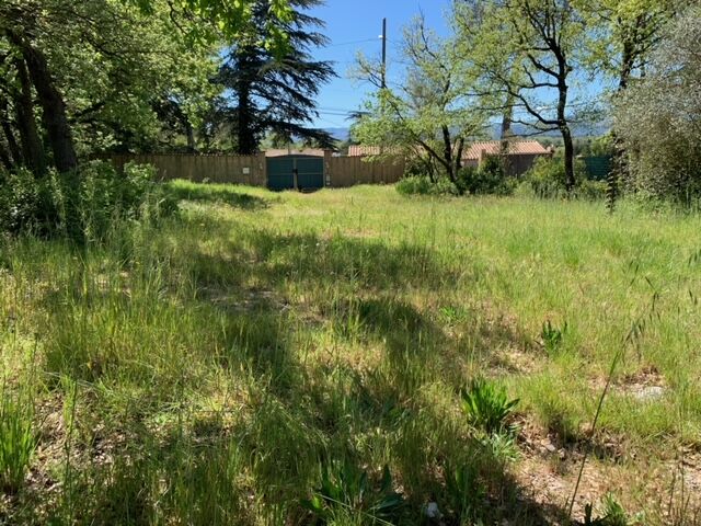 Terrain  à vendre Saint-Maximin-la-Sainte-Baume 83470