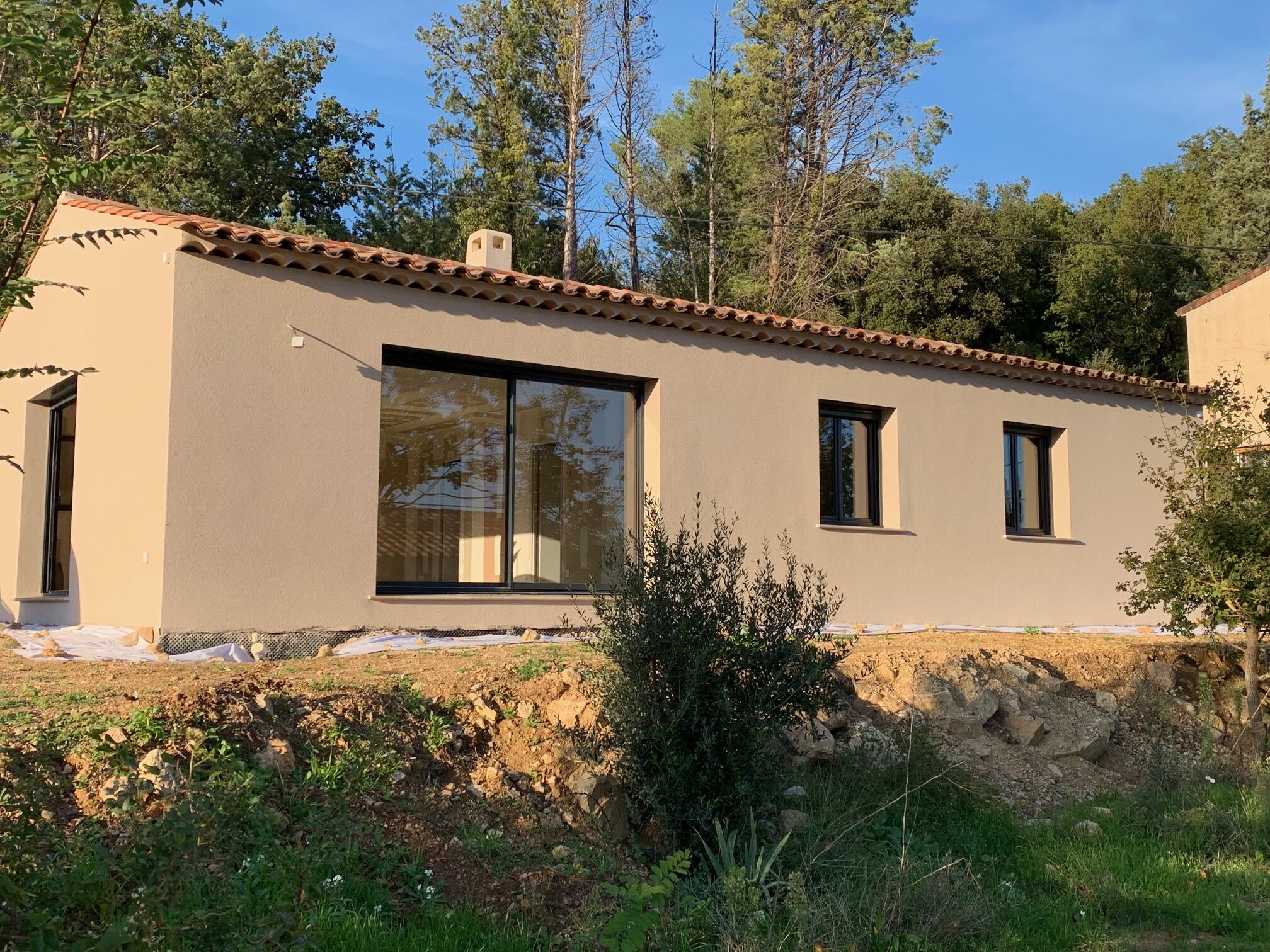 Villa / Maison  T4 à vendre Villecroze 83690