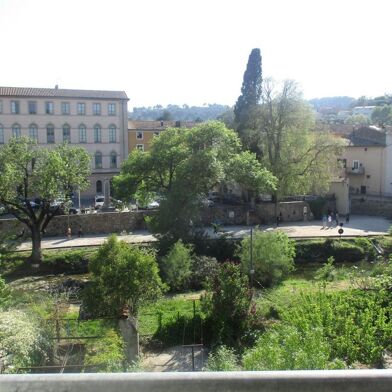 Appartement 3 pièces 710 €