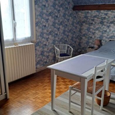 Appartement 1 pièces 350 €