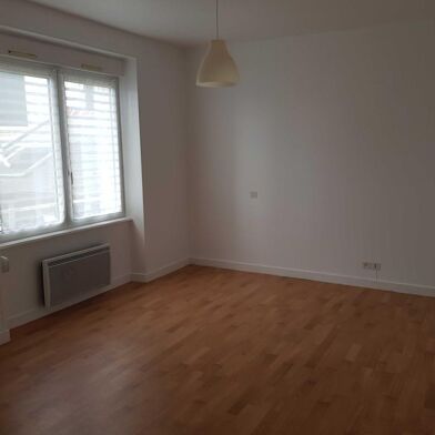 Appartement 1 pièces 540 €