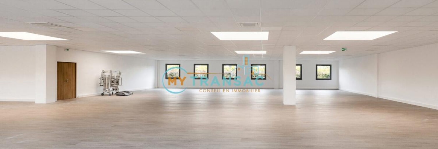 Local industriel  673 m² à louer à Lisses (91090)