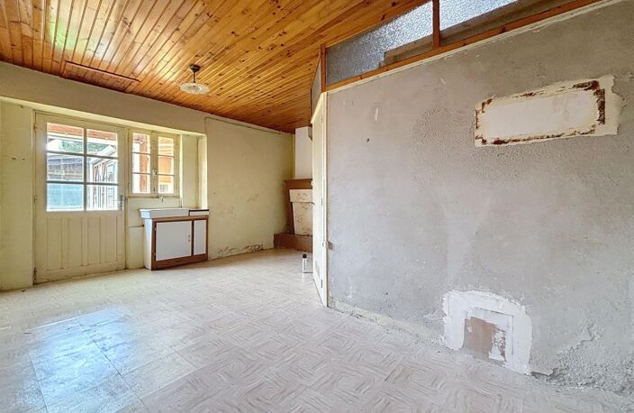 Maison À Vendre - Centre bourg Bourgneuf — photo 3