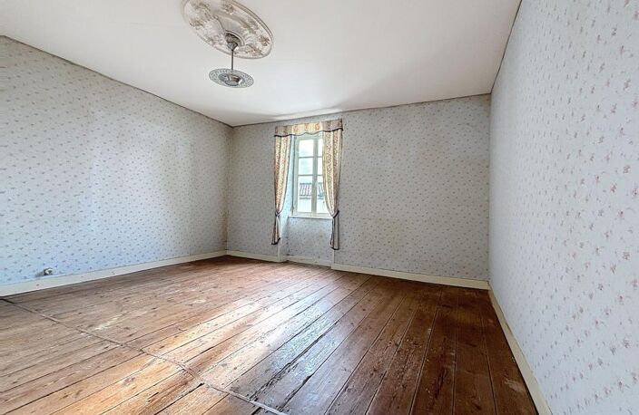 Maison À Vendre - Centre bourg Bourgneuf — photo 5