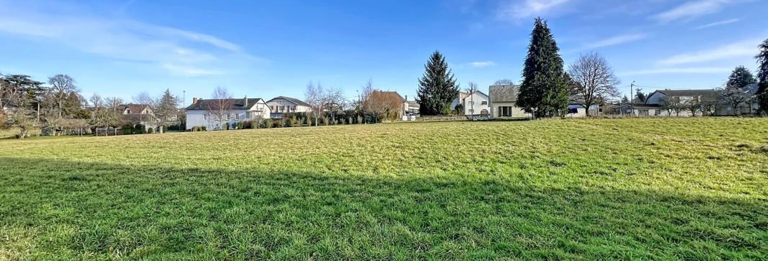 Terrain  2035 m² à vendre à Saint-Gervais-d'Auvergne (63390)
