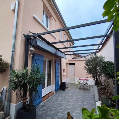 Maison 5 pièces 299800 €