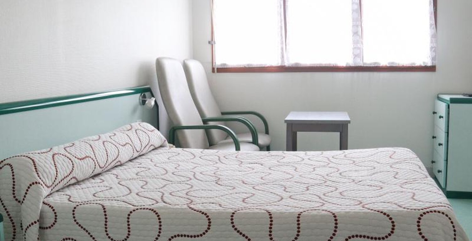   Investissement locatif clé en main – T1 en résidence de tourisme thermale – Revenus nets — photo 1