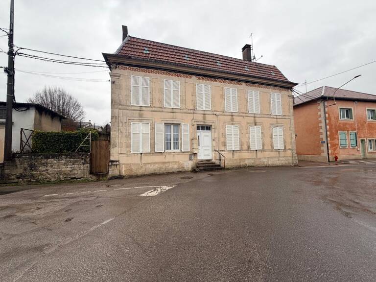 Maison À Vendre — photo 1