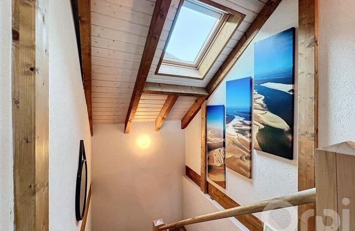 Superbe appartement duplex T5 COLLONGES centre village — photo 2
