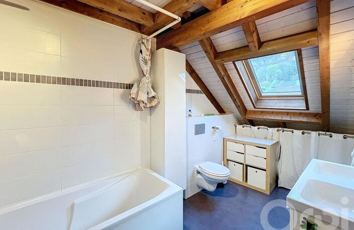Superbe appartement duplex T5 COLLONGES centre village — photo 5