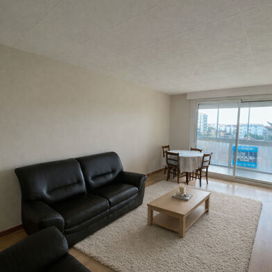 Appartement 2 pièces 890 €