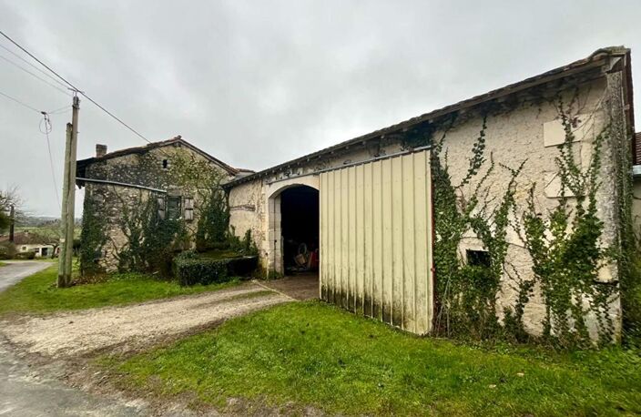 Corps de ferme avec dépendances à rénover — photo 4