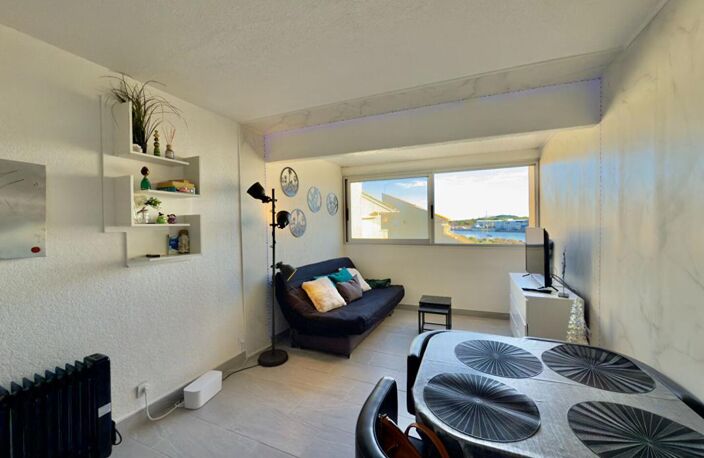 Appartement Agde secteur Tamarissière - vue sur les quais — photo 4
