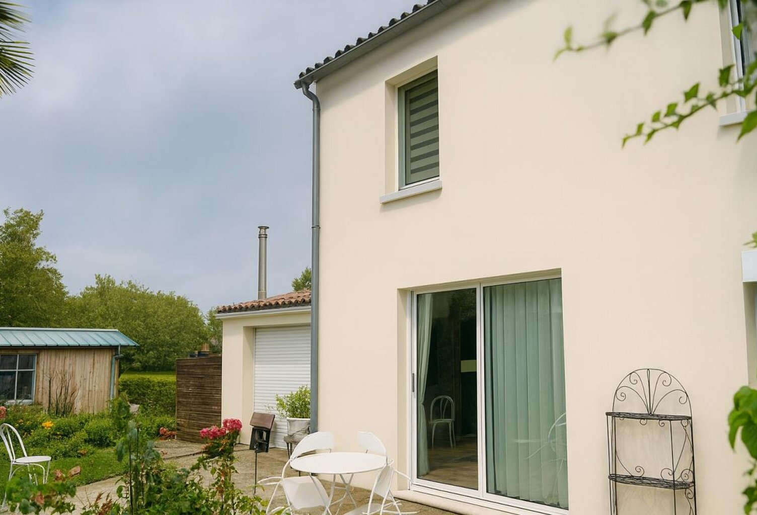 Saintes  rive Gauche Maison — photo 1