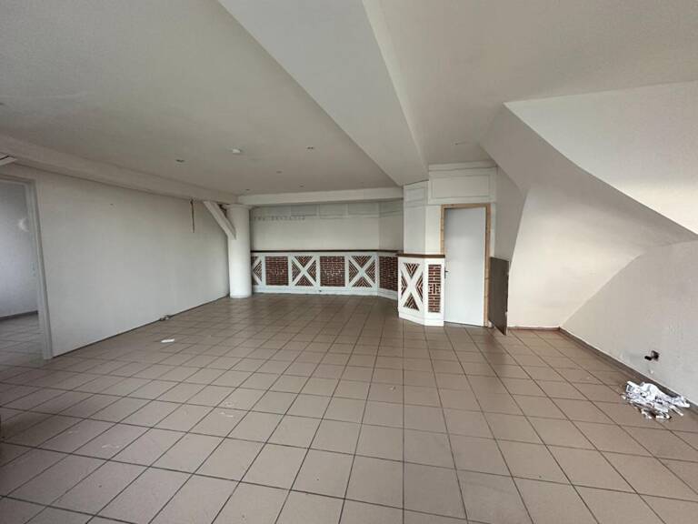 Immeuble atypique à fort potentiel - Usage mixte possible de 180 m² à Valençay (36600) — photo 1