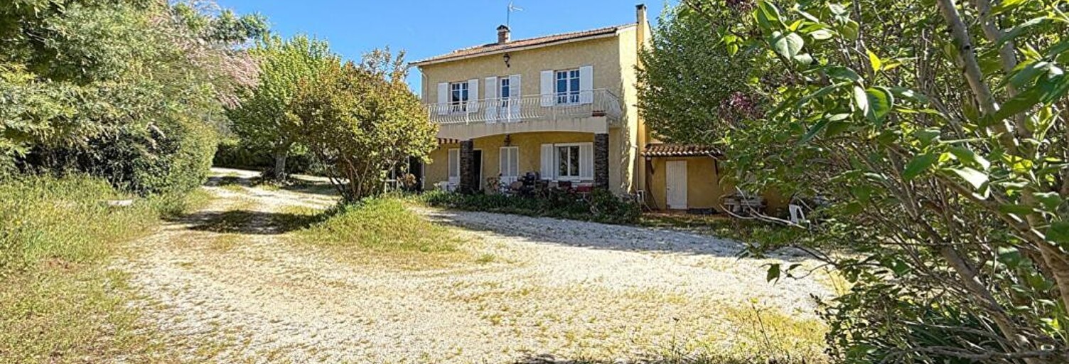 Maison 8 Pièces 114 m² à vendre à Cuers (83390)