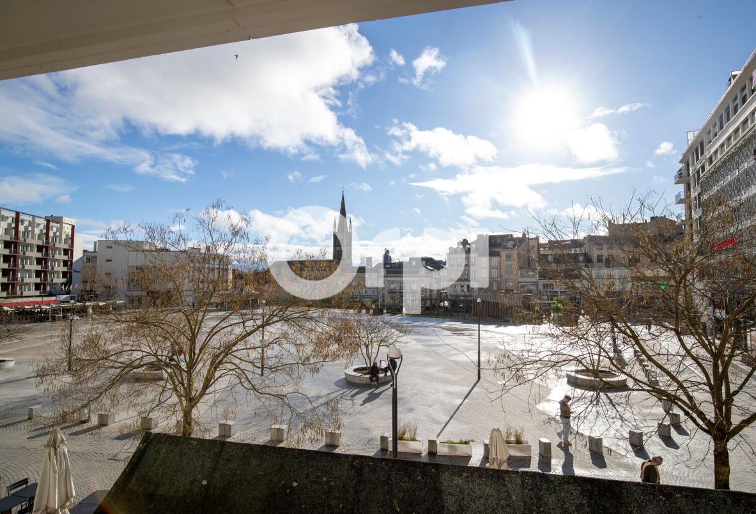 Bel appartement rénové – Place de la République, Limoges — photo 1