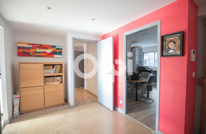 Bel appartement rénové – Place de la République, Limoges — photo 2