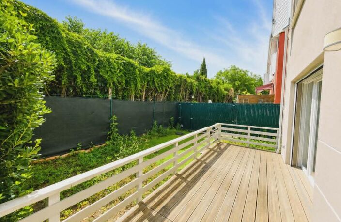 Maison À Vendre - Résidence fermée sécurisée Montfavet — photo 2