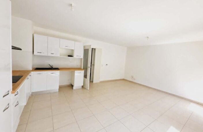 Maison À Vendre - Résidence fermée sécurisée Montfavet — photo 3