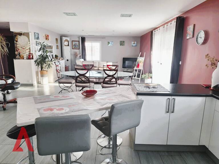 Superbe villa de PLAIN-PIED, 3 chambres au calme,le confort moderne. — photo 1
